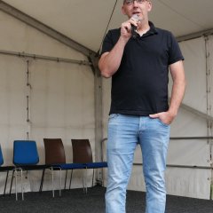 Stv. Gemeindevertretervorsitzender Stefan Wetterau bei seinem Grußwort.