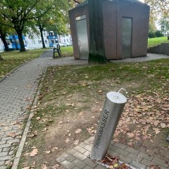 Trinkbrunnen auf dem Berliner Platz.