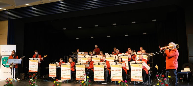 Die musikalische Umrahmung erfolgte durch das Orchester Lohfelden.